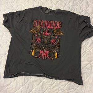 Arula Fleetwood Mac tee
